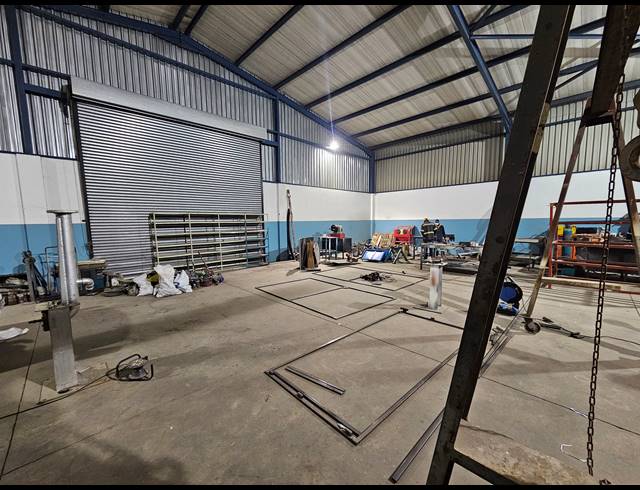 354M² FACTORY TO LET IN ANDERBOLT